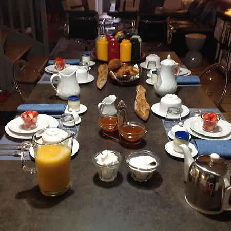 Alojamento de Acomodação e Pequeno-almoço Les De L'horloge