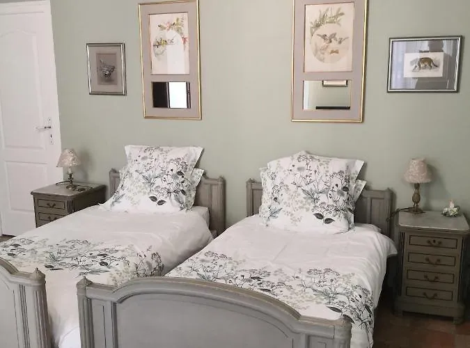 Les De L'horloge Bed and breakfast